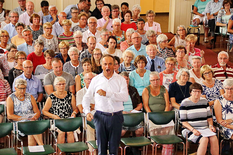 10 juni 2018-Avond zangdienst met Martin Mans projectkoor_05